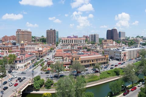 The Raphael Hotel, Autograph Collection