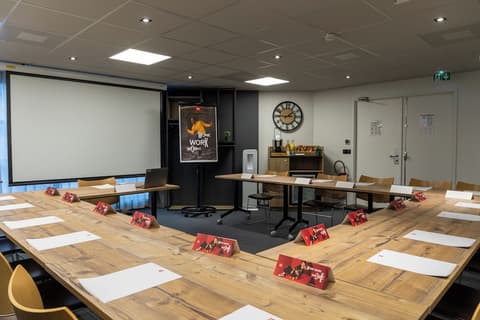 ibis Nanterre la Défense, Meeting facility