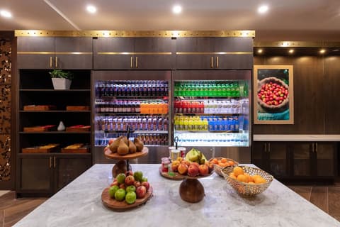 Westgate New York Grand Central, Breakfast area