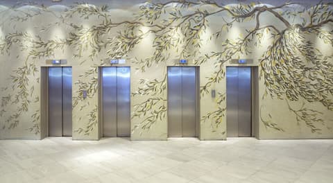 Titania Hotel, Lobby