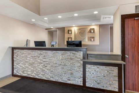 Comfort Inn Manchester Airport