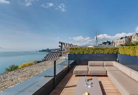 Fairmont Le Montreux Palace, Room