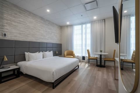 Travelodge Hotel by Wyndham Montreal Centre