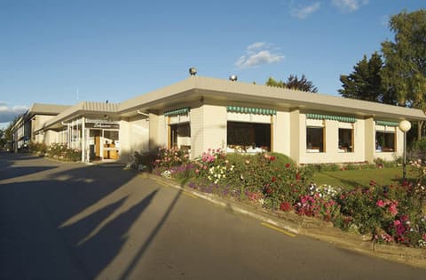 Kingsgate Hotel Te Anau, Exterior