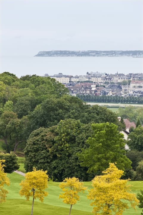 Hôtel Barrière L'Hôtel du Golf Deauville