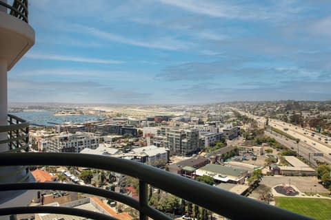 Courtyard by Marriott San Diego Downtown Little Italy