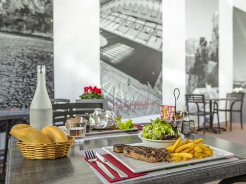 ibis Marseille Timone