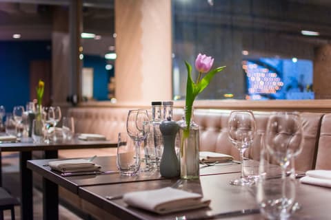 Radisson Blu Hotel, Amsterdam City Center, Lobby sitting area