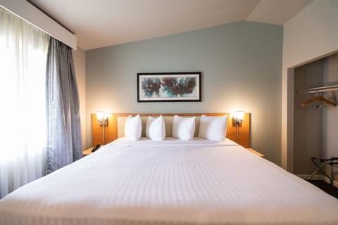 Alexis Park All Suite Resort