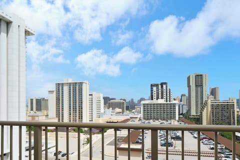 OUTRIGGER Waikiki Paradise Hotel