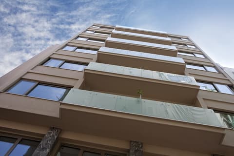 Plaka Hotel, Exterior