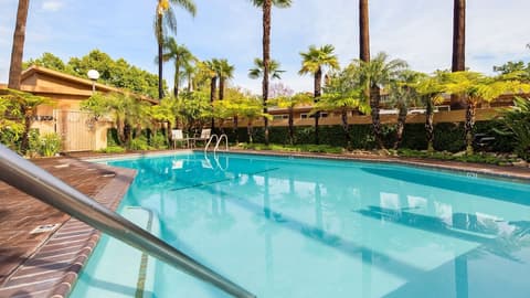 Best Western Pine Tree Motel, Pool