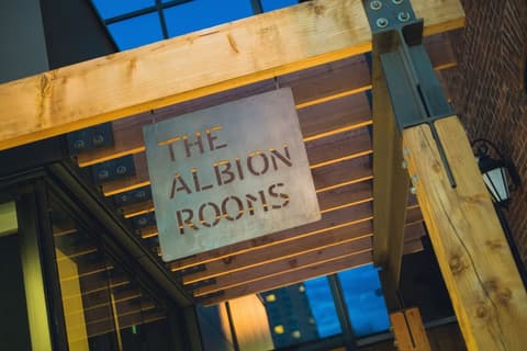 DoubleTree by Hilton Ottawa Downtown, Exterior detail