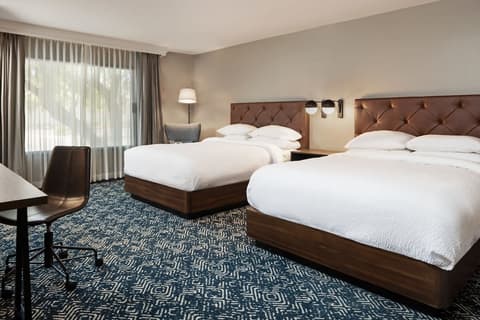 Four Points by Sheraton Bakersfield