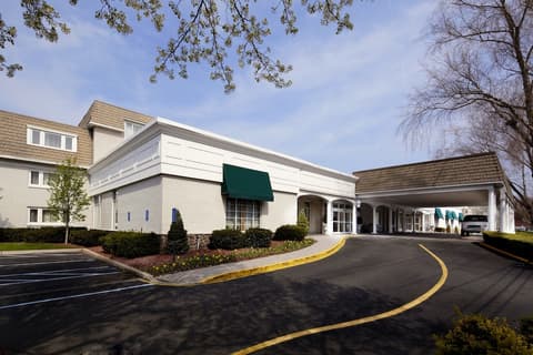 Clinton Inn Hotel & Event Center