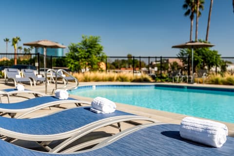 Holiday Inn Express & Suites Santa Ana - Orange County by IHG, Pool