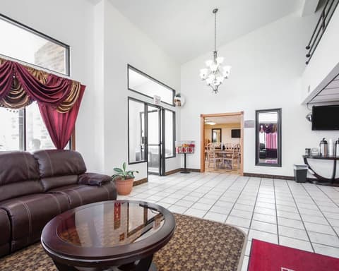 Econo Lodge Kansas City Downtown North, Lobby