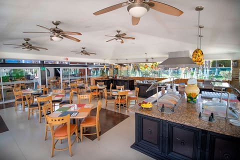 Araiza Palmira Hotel