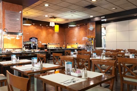 Senator Barajas Hotel