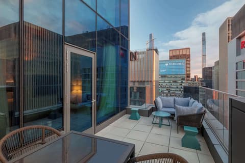 Tempo by Hilton New York Times Square, Room