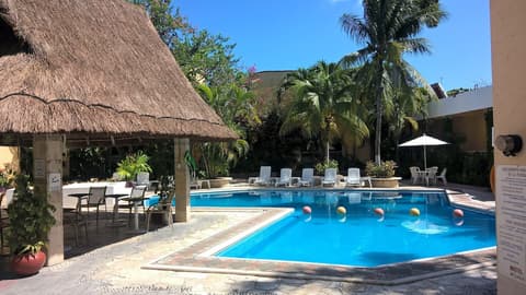 Hotel Plaza Caribe, Pool