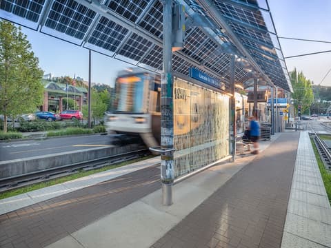 University Place Hotel & Conference Center, Front of property