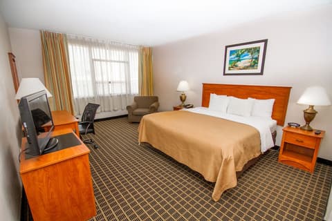 Clarion Inn & Suites Miami International Airport