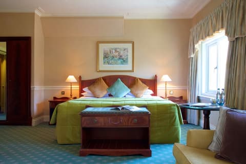 Bournemouth Carlton Hotel by Belvilla