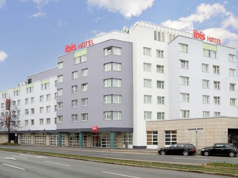 ibis Nuernberg City am Plaerrer, Exterior