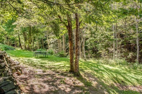 Comfort Inn, Property grounds