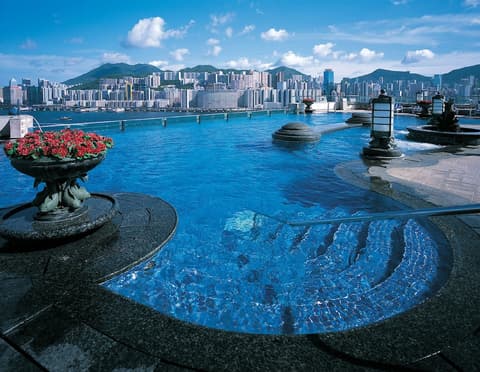 Harbour Grand Kowloon, Outdoor pool