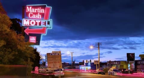 Martin Cash Motel, Property entrance