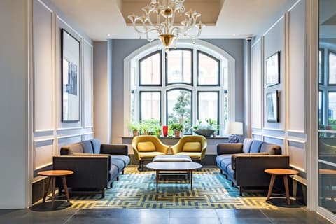 Radisson Blu Hotel, London Bloomsbury, Lobby