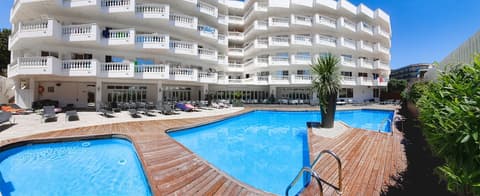 Hotel Bernat II, Pool