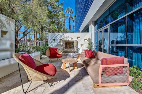 Virgin Hotel Las Vegas, Curio Collection by Hilton, Room