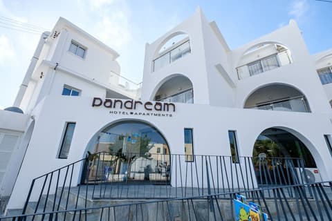 Pandream Hotel Apartments, Front of property
