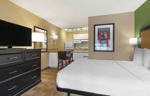 Extended Stay America Suites Washington DC Falls Church