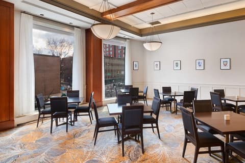 The Inn at Penn, A Hilton Hotel, Restaurant