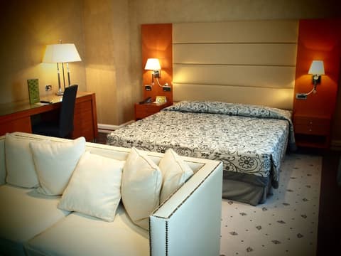 Perusia Hotel, Room