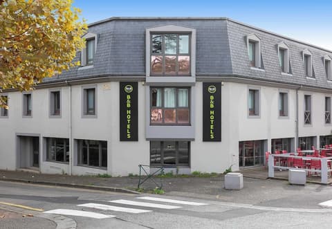 B&B HOTEL Lourdes Centre Gare 3 étoiles