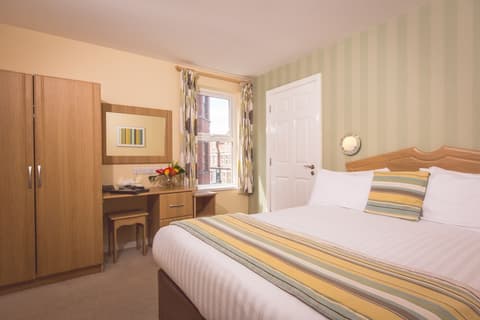 The Malone Hotel, Room