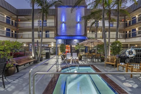 Best Western Airport Plaza Hotel – LAX  Airport LA Stadium
