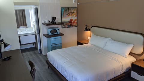 Golden Host Resort - Sarasota, Room