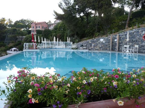 Excelsior Palace Portofino Coast, Infinity pool