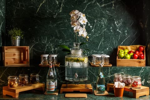 Radisson Blu Hotel, Dubai Deira Creek