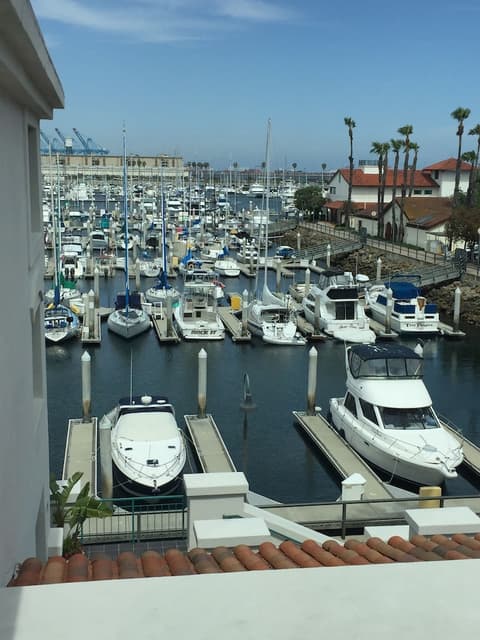 DoubleTree by Hilton San Pedro - Port of Los Angeles