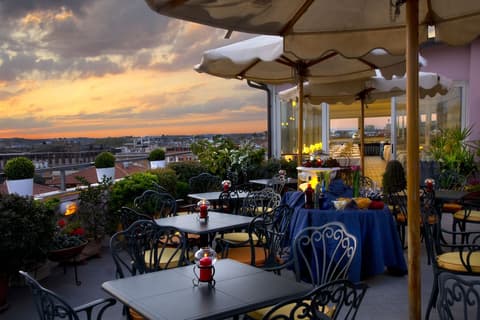 Marcella Royal Hotel - Rooftop Garden