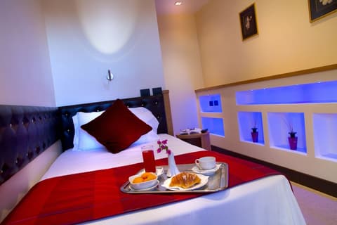 Marcella Royal Hotel - Rooftop Garden