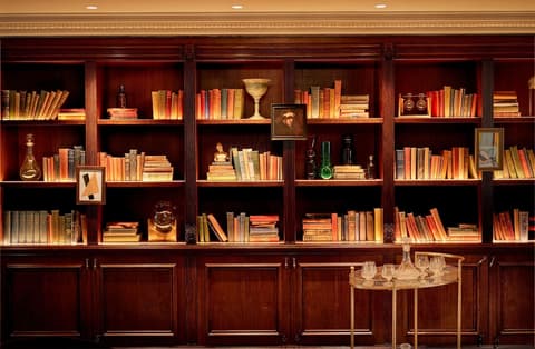 100 Queen's Gate Hotel London Kensington, Curio Collection by Hilton