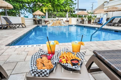 Bayfront Inn Fifth Avenue, Pool